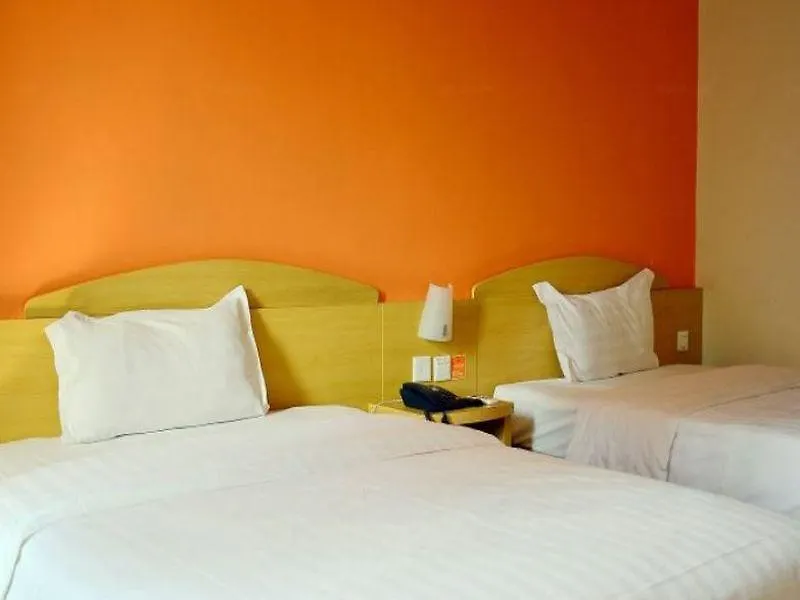 7 Days Inn Suzhou Xiangcheng Avenue Zhongxiang Carrefour Çin